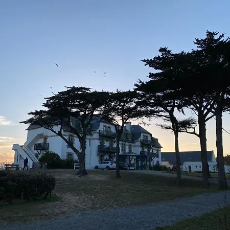 Batz/le Croisic T2 Terrasse Face Mer, Pieds Dans Le Sable… Apartment