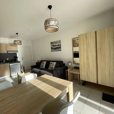 Apartment Batz/le Croisic T2 Terrasse Face Mer, Pieds Dans Le Sable… *